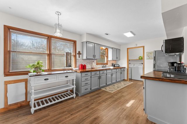 25598 Fox Woods Circle, Shell Knob, MO 65747