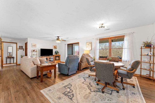 25598 Fox Woods Circle, Shell Knob, MO 65747