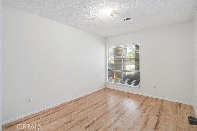 44114 30th Street, Lancaster, CA 93536