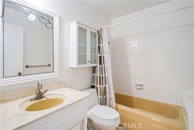 44114 30th Street, Lancaster, CA 93536