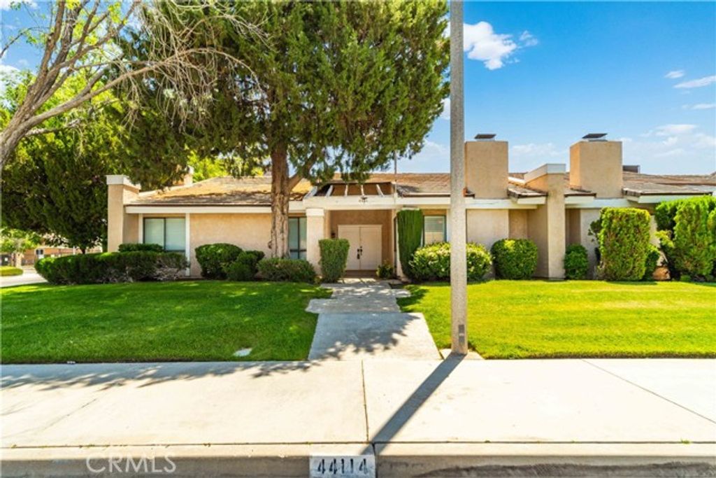 44114 30th Street, Lancaster, CA 93536