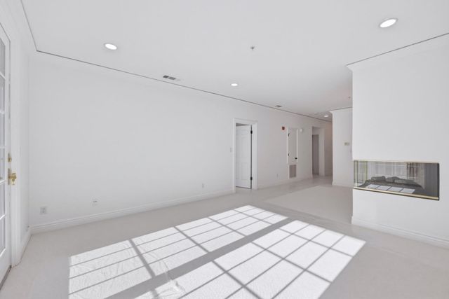 153 N. San Mateo Drive 204, San Mateo, CA 94401