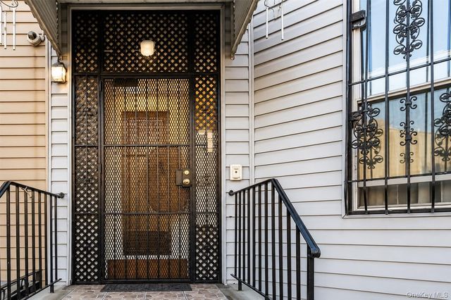 554 Central Avenue, Brooklyn, NY 11207