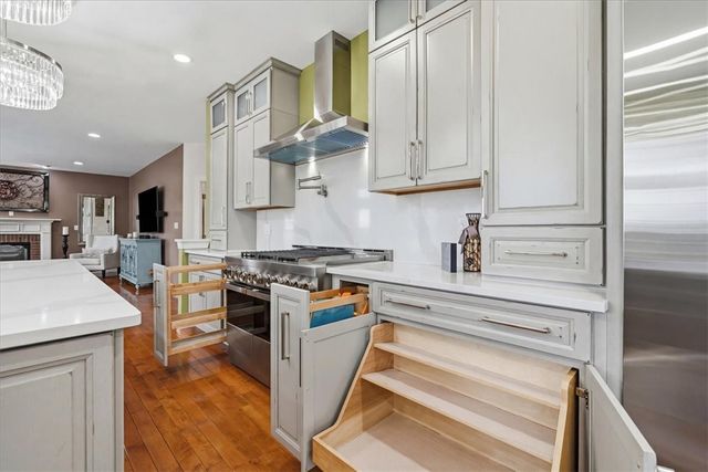 8403 David Dr, Bridgeville, PA 15017