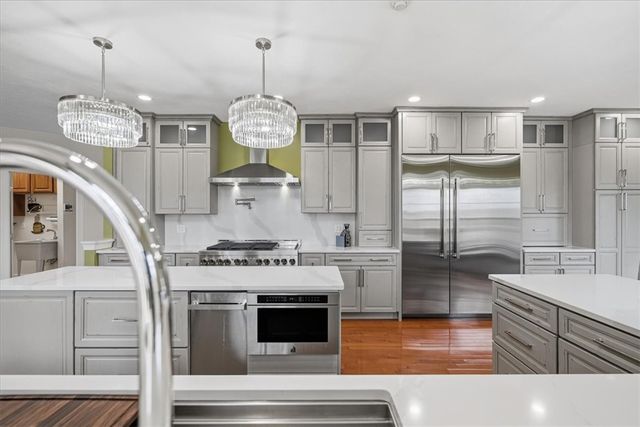 8403 David Dr, Bridgeville, PA 15017