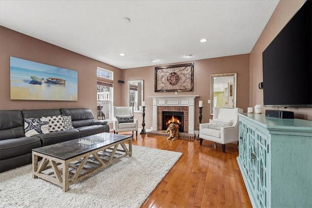 8403 David Dr, Bridgeville, PA 15017