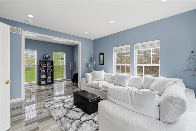 8403 David Dr, Bridgeville, PA 15017