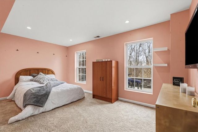 8403 David Dr, Bridgeville, PA 15017