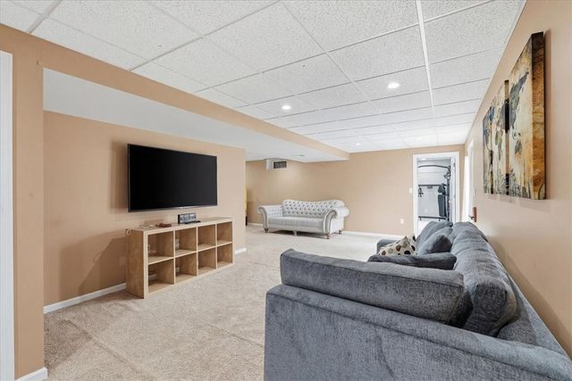 8403 David Dr, Bridgeville, PA 15017