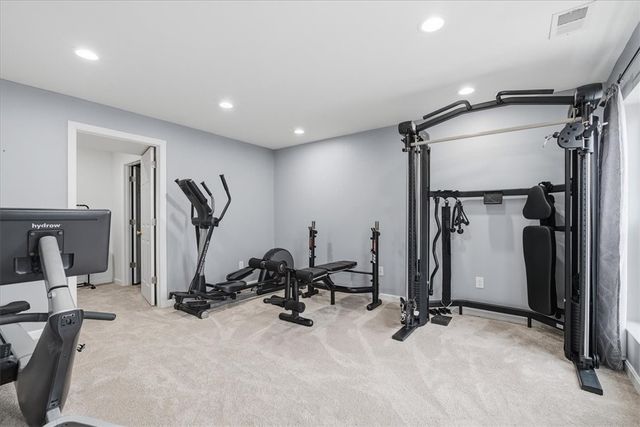 8403 David Dr, Bridgeville, PA 15017