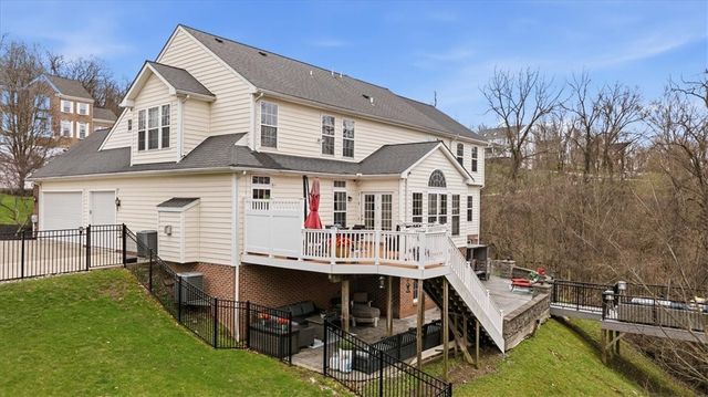 8403 David Dr, Bridgeville, PA 15017