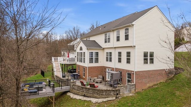 8403 David Dr, Bridgeville, PA 15017