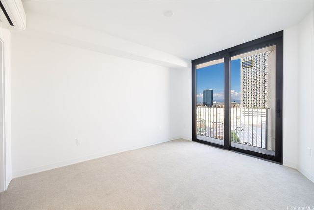 987 Queen Street 1113, Honolulu, HI 96814