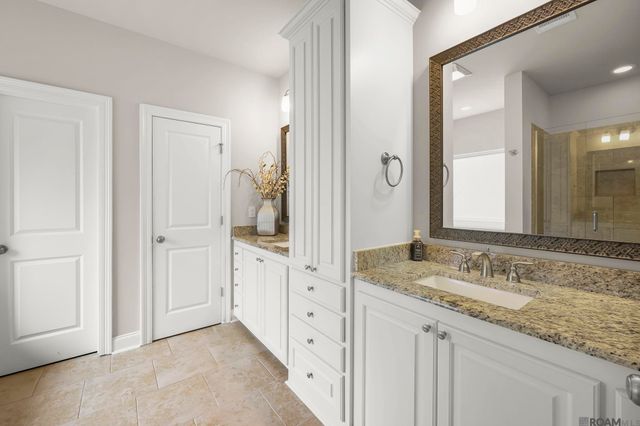 59685 Avery James Dr, Plaquemine, LA 70764
