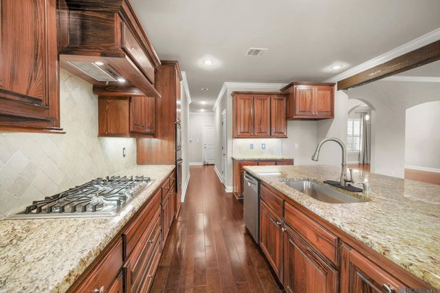 59685 Avery James Dr, Plaquemine, LA 70764