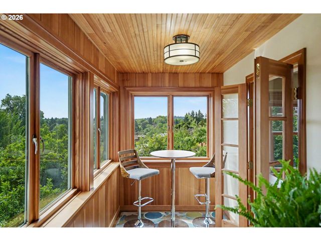 11 Nw EDGEWOOD Dr, Corvallis, OR 97330