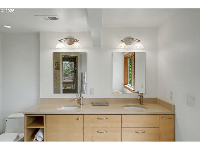 11 Nw EDGEWOOD Dr, Corvallis, OR 97330