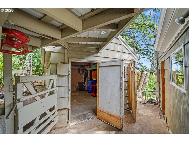 11 Nw EDGEWOOD Dr, Corvallis, OR 97330