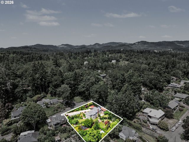 11 Nw EDGEWOOD Dr, Corvallis, OR 97330