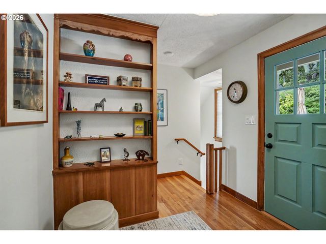 11 Nw EDGEWOOD Dr, Corvallis, OR 97330