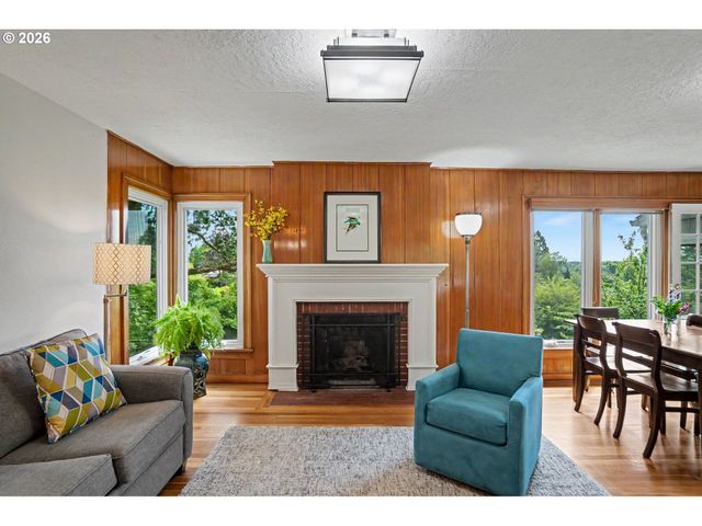 11 Nw EDGEWOOD Dr, Corvallis, OR 97330