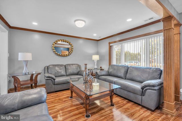 2942 WEXFORD RD, Bensalem, PA 19020