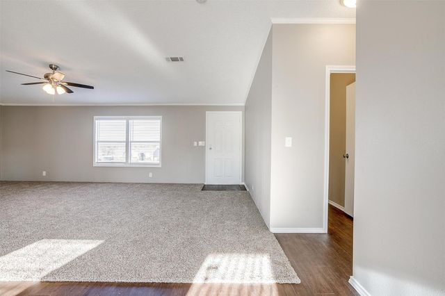 222 Denton Heights Lane, Weatherford, TX 76085
