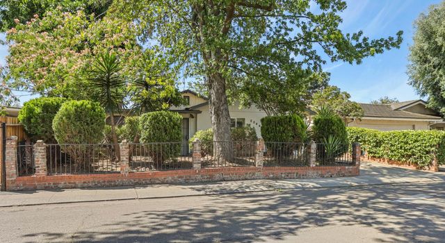 2044 Del Rio Dr, Stockton, CA 95204