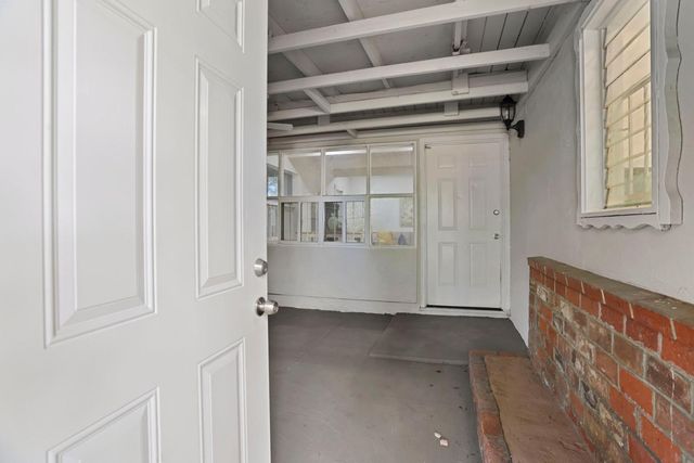 2044 Del Rio Dr, Stockton, CA 95204