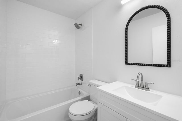 13952 FLETCHERS MILL DRIVE, Tampa, FL 33613