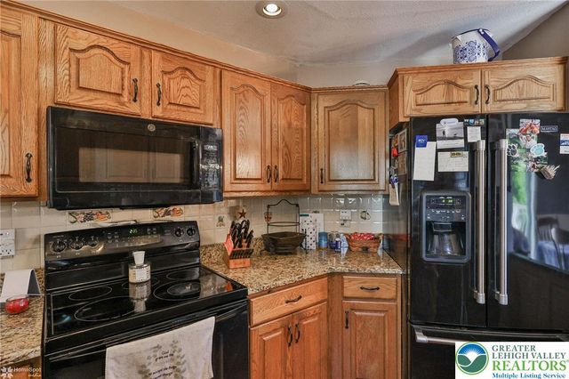 121 East Douglasville Road, Bushkill Twp, PA 18064