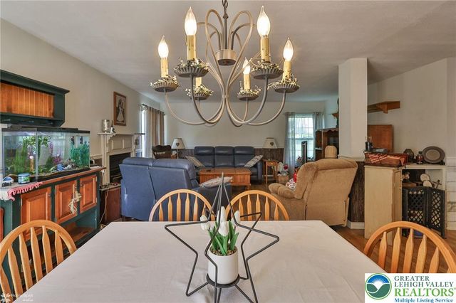 121 East Douglasville Road, Bushkill Twp, PA 18064