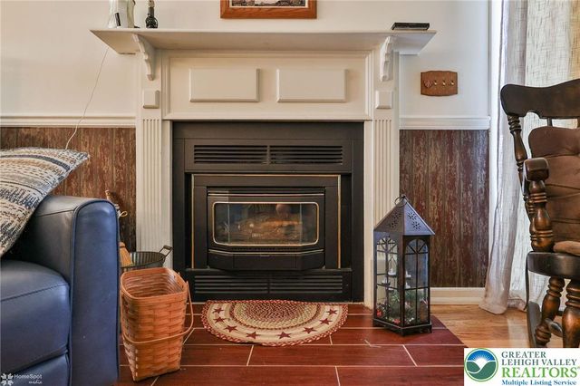 121 East Douglasville Road, Bushkill Twp, PA 18064