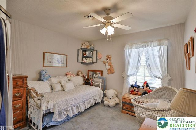121 East Douglasville Road, Bushkill Twp, PA 18064