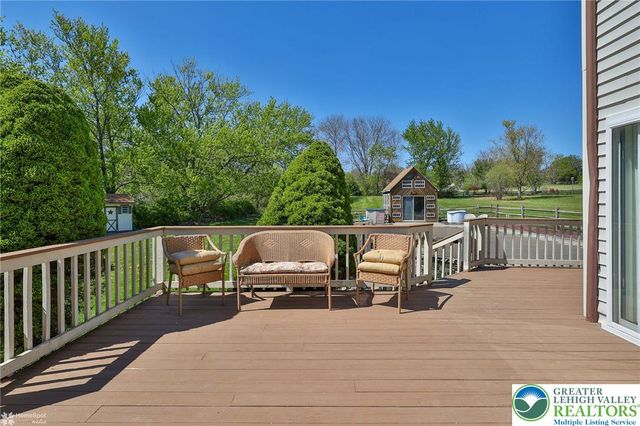 121 East Douglasville Road, Bushkill Twp, PA 18064