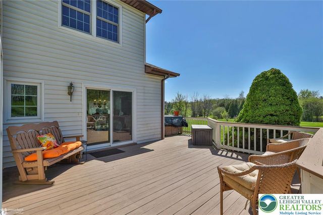 121 East Douglasville Road, Bushkill Twp, PA 18064