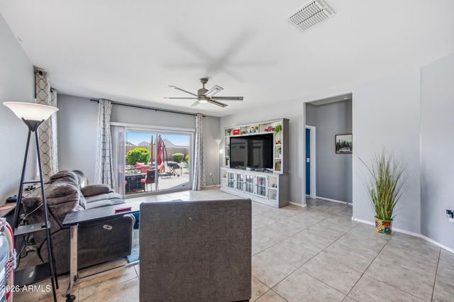 4913 E CHROMIUM Road, San Tan Valley, AZ 85143