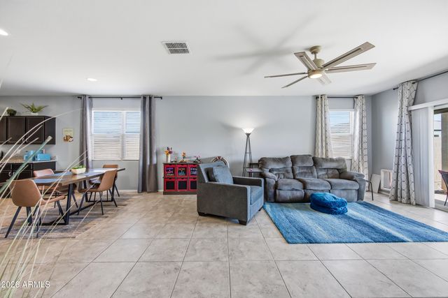 4913 E CHROMIUM Road, San Tan Valley, AZ 85143