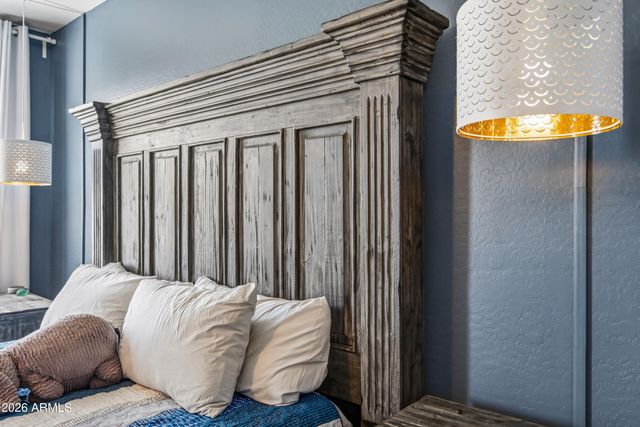 4913 E CHROMIUM Road, San Tan Valley, AZ 85143