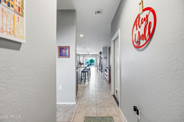 4913 E CHROMIUM Road, San Tan Valley, AZ 85143