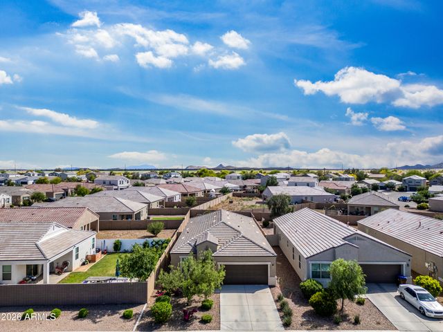 4913 E CHROMIUM Road, San Tan Valley, AZ 85143