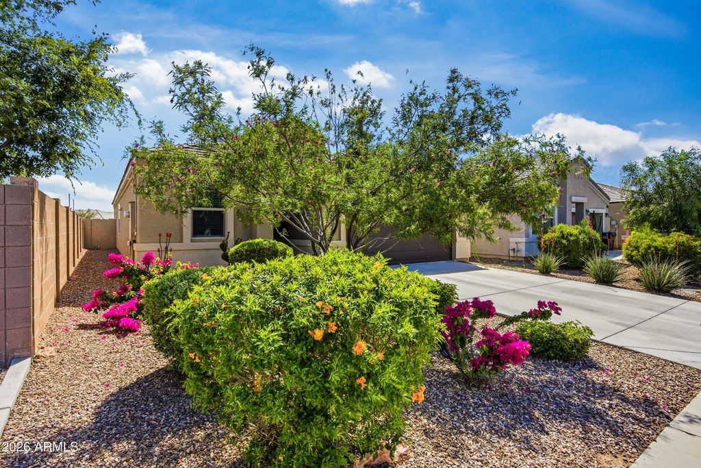 4913 E CHROMIUM Road, San Tan Valley, AZ 85143 — photo 2