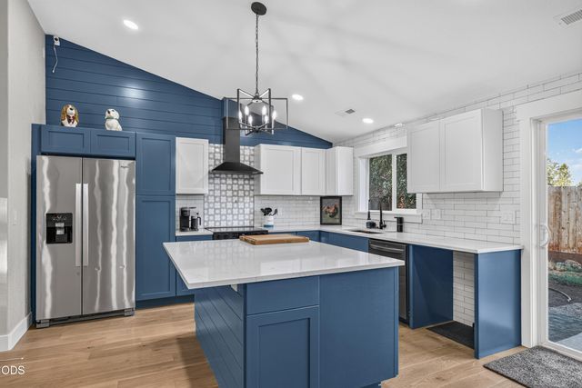 123 Eagle View Drive, Eagle Point, OR 97524