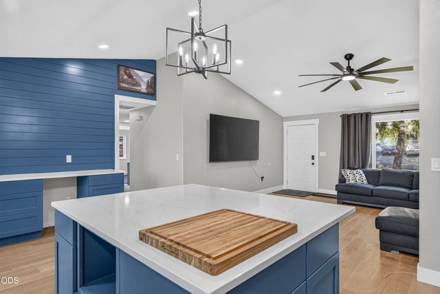 123 Eagle View Drive, Eagle Point, OR 97524