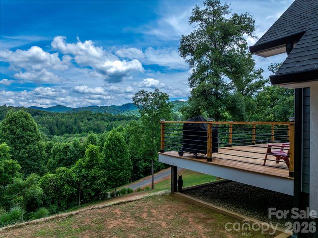 143 Fox Grape Hollow Road, Mars Hill, NC 28754