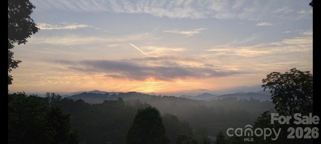 143 Fox Grape Hollow Road, Mars Hill, NC 28754