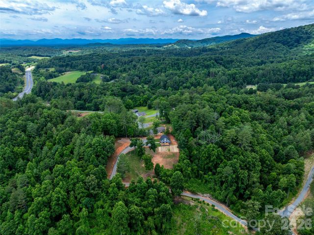 143 Fox Grape Hollow Road, Mars Hill, NC 28754
