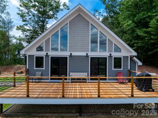 143 Fox Grape Hollow Road, Mars Hill, NC 28754