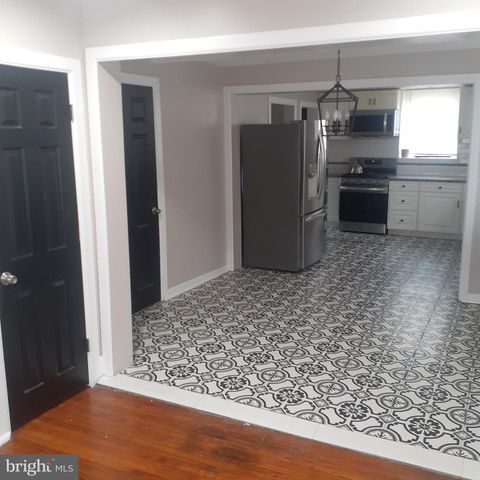 7124 PENNSYLVANIA, Upper Darby, PA 19082