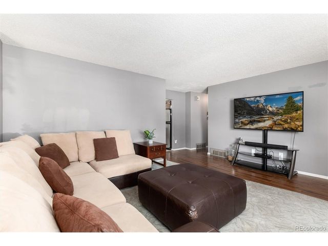 6962 Kendall St, Arvada, CO 80003